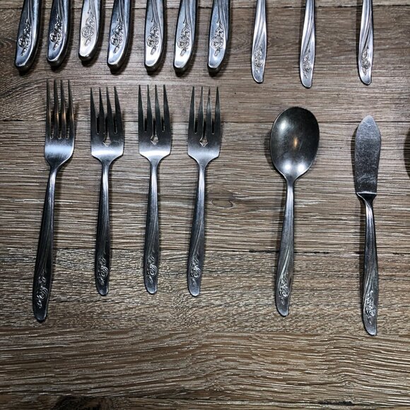 Oneida Custom Stainless Roseanne Rose Flatware 27 Pieces Vintage Utensils MCM - Picture 8 of 9